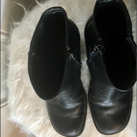 Ankle Boot - Picture 3 of 4